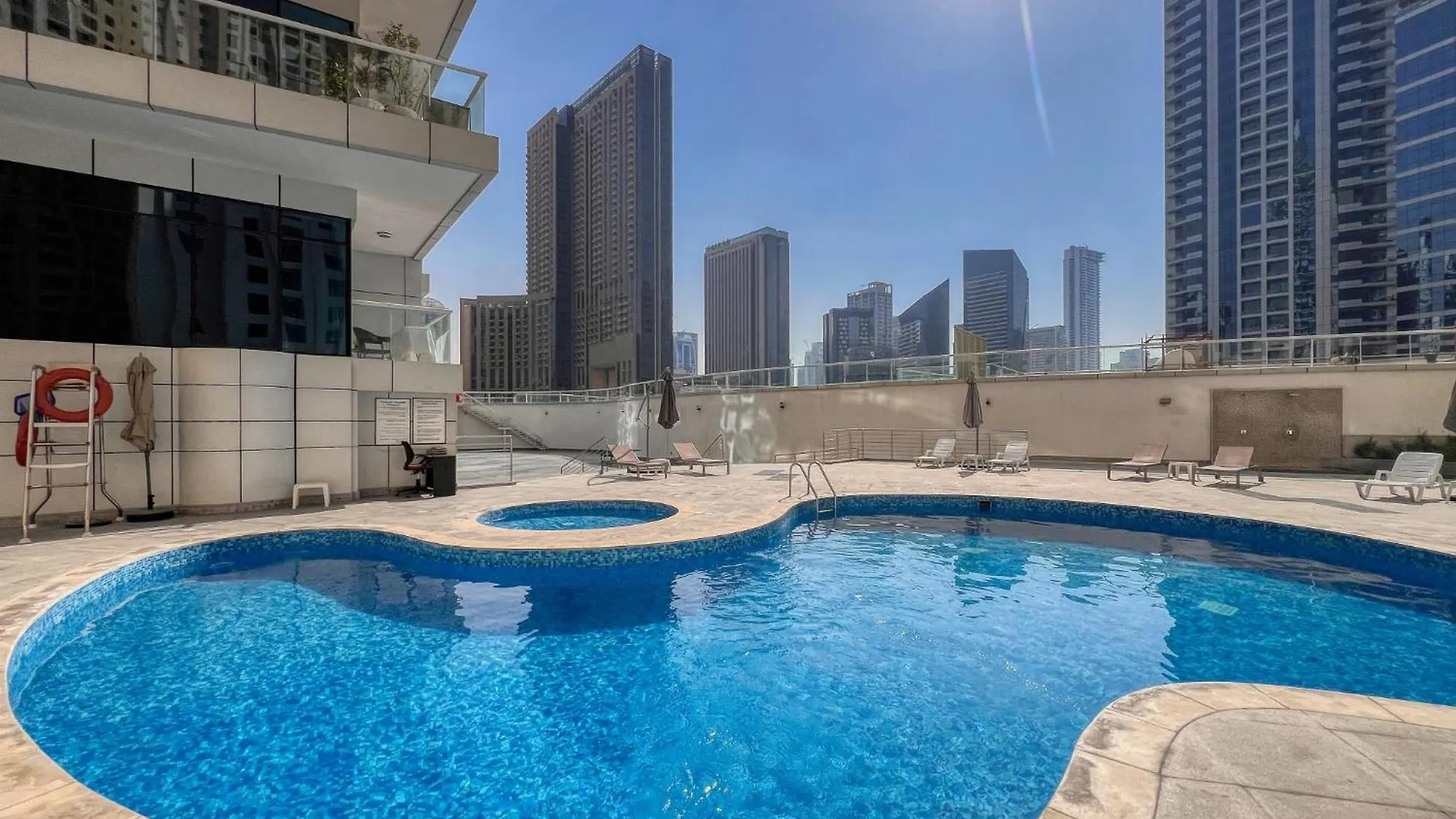 Shoresinn - Artistic Retreat In Dubai Marina 아파트