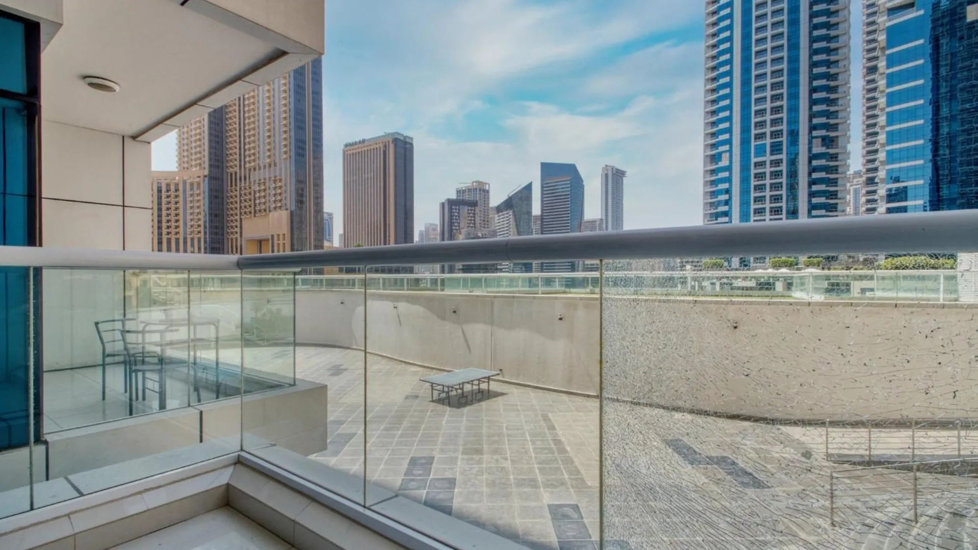 Shoresinn - Artistic Retreat In Dubai Marina